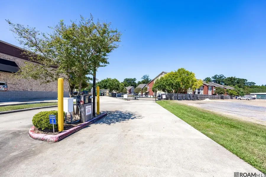 5165 Etta St #8B, Baton Rouge, LA 70820 - Image #3