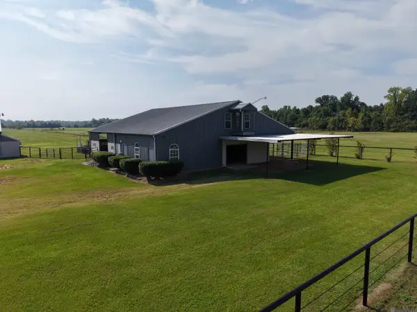 1435 Palmer Rd, Pineville, LA 71360