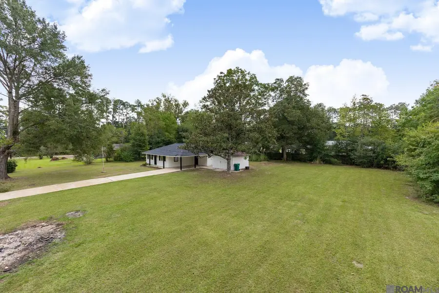 30718 Symphony Ln, Albany, LA 70711 - Image #3