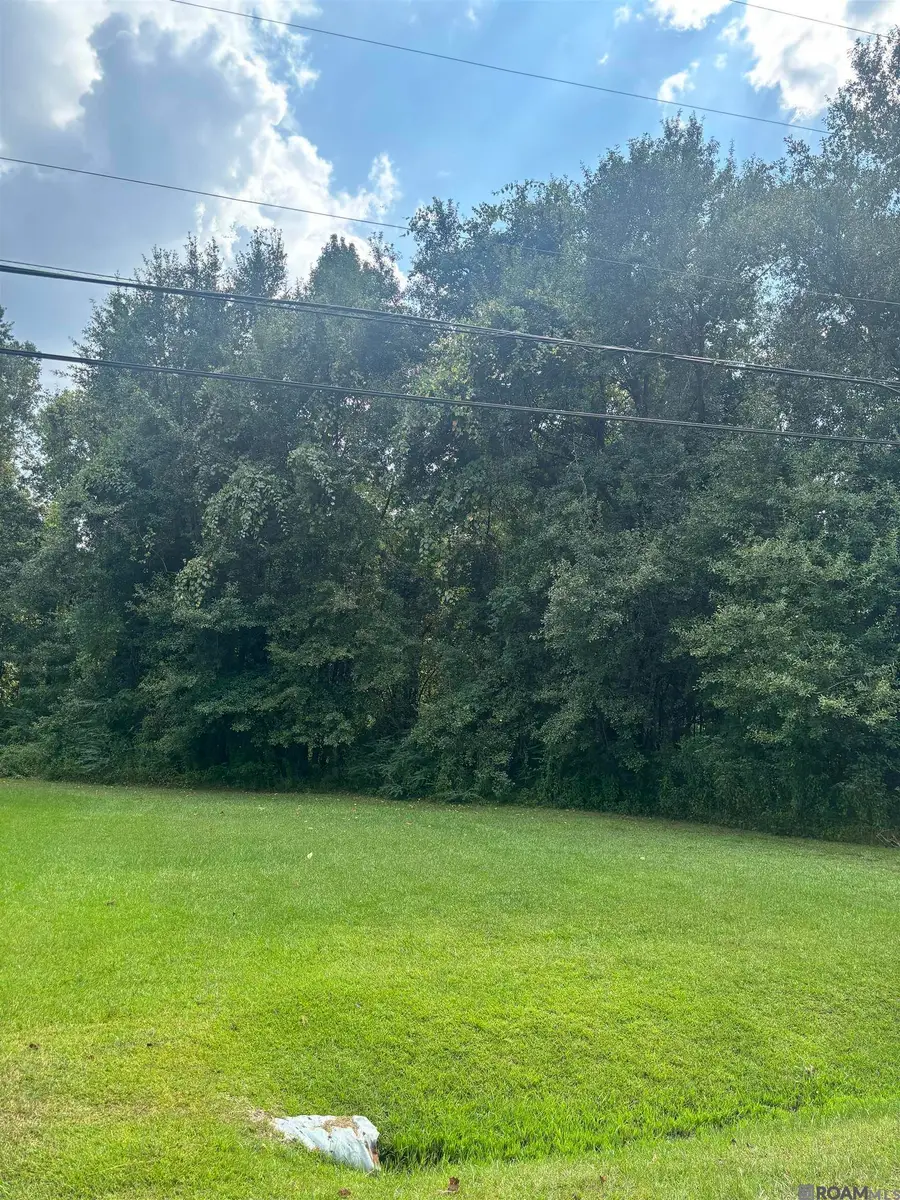 868 St John Ln, Baton Rouge, LA 70807 - Image #2