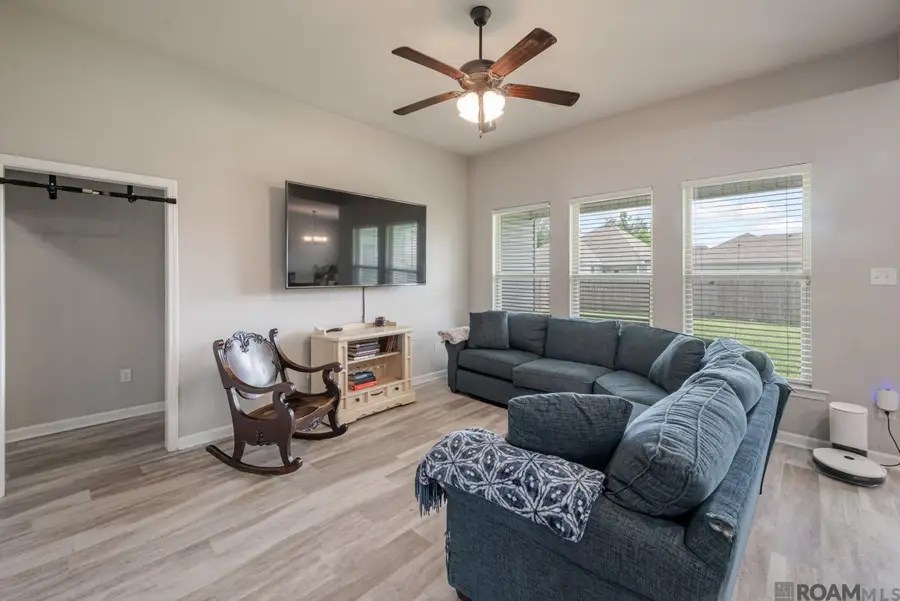 43125 Viewside Ave, Prairieville, LA 70769 - Image #3