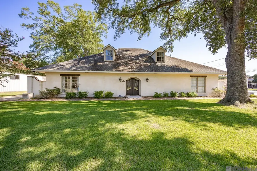 8851 Menlo Dr, Baton Rouge, LA 70808 - Image #2