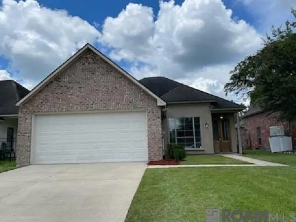 12371 Dutchtown Villa Dr, Geismar, LA 70734