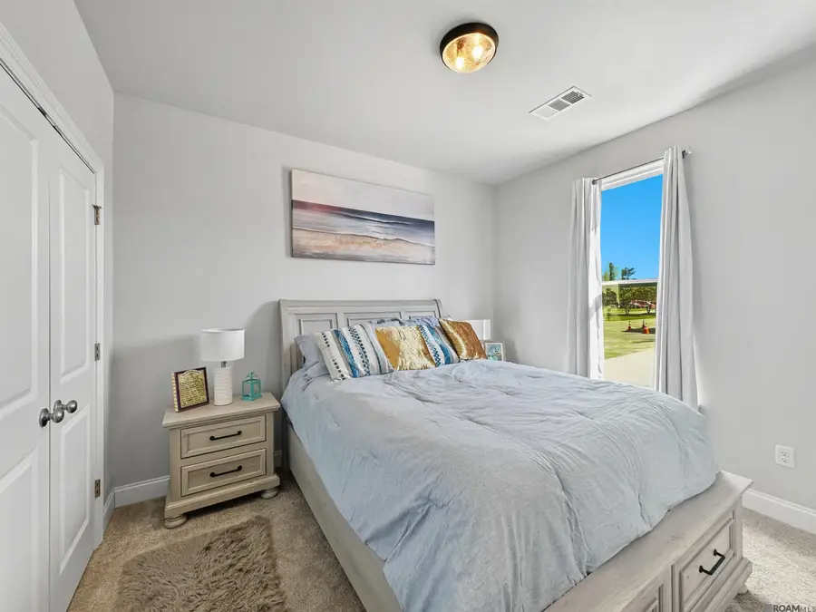 8602 Edgewater Dr, Baton Rouge, LA 70820 - Image #2