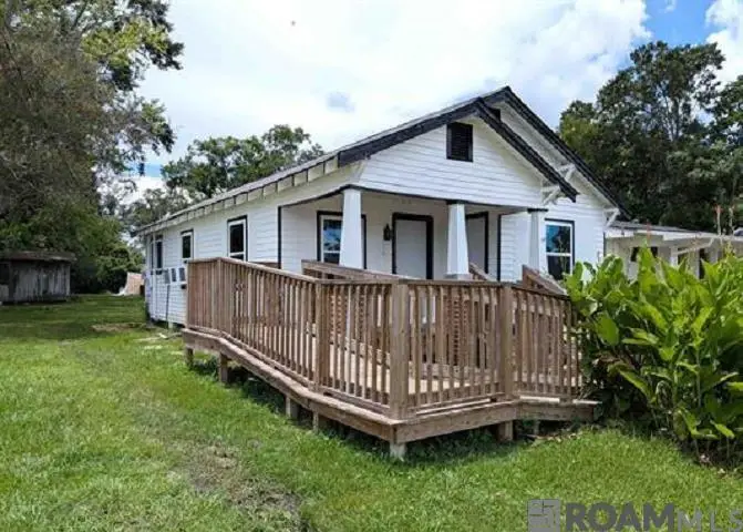 515 E New River St #1, Gonzales, LA 70737 - Image #3