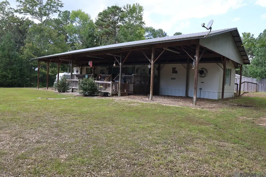586 SE Hancock Rd, Meadville, MS 39653 - Image #2