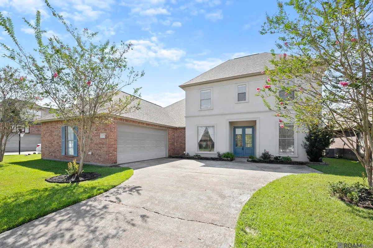 11372 Pleasant Knoll Dr, Denham Springs, LA 70726 - Image #1