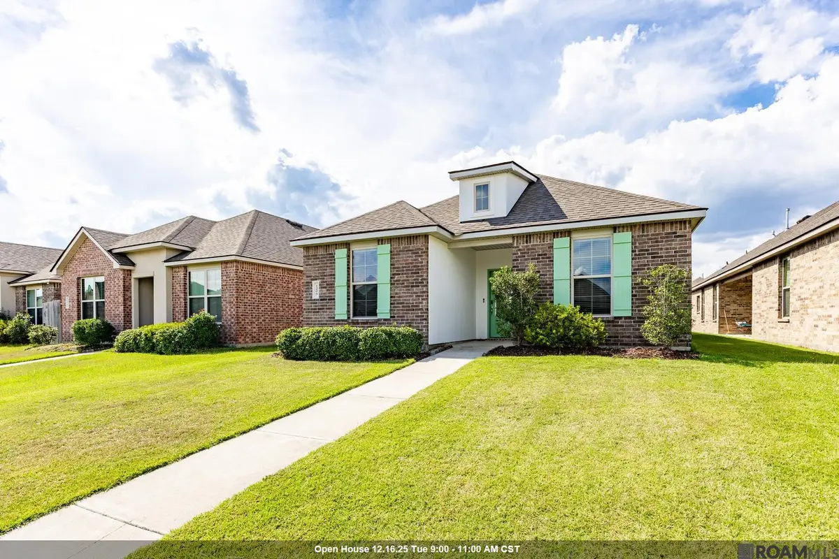 1208 Foxtail Dr, Baton Rouge, LA 70820 - Image #1