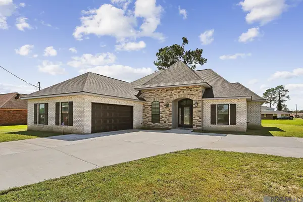 102 E 13th St, Edgard, LA 70049