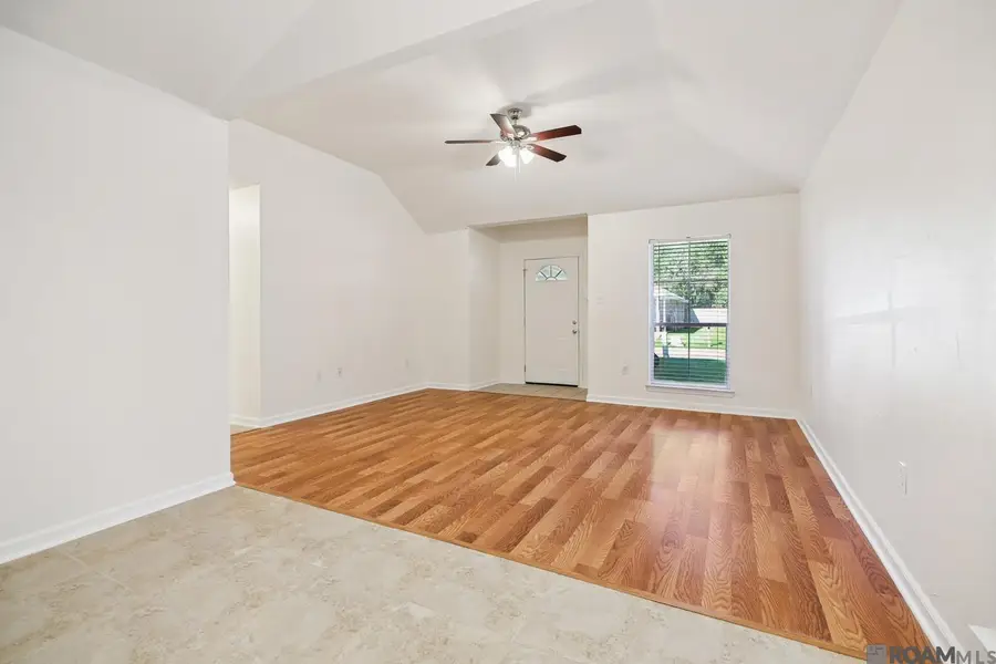 1340 Harwich Dr, Baton Rouge, LA 70820 - Image #2