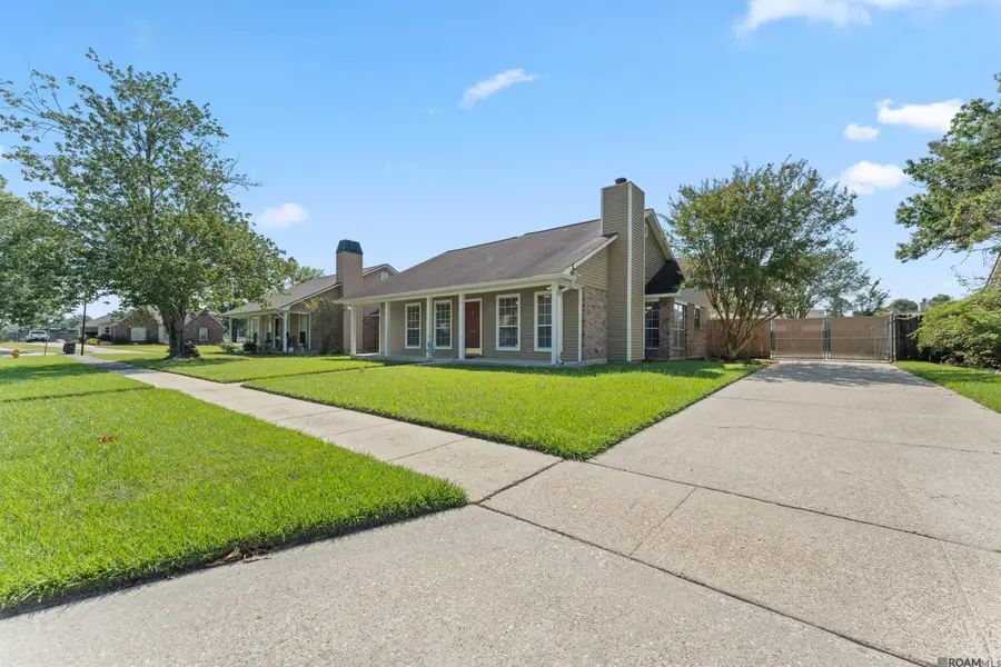 12474 Fairhope Way, Baton Rouge, LA 70816 - Image #2