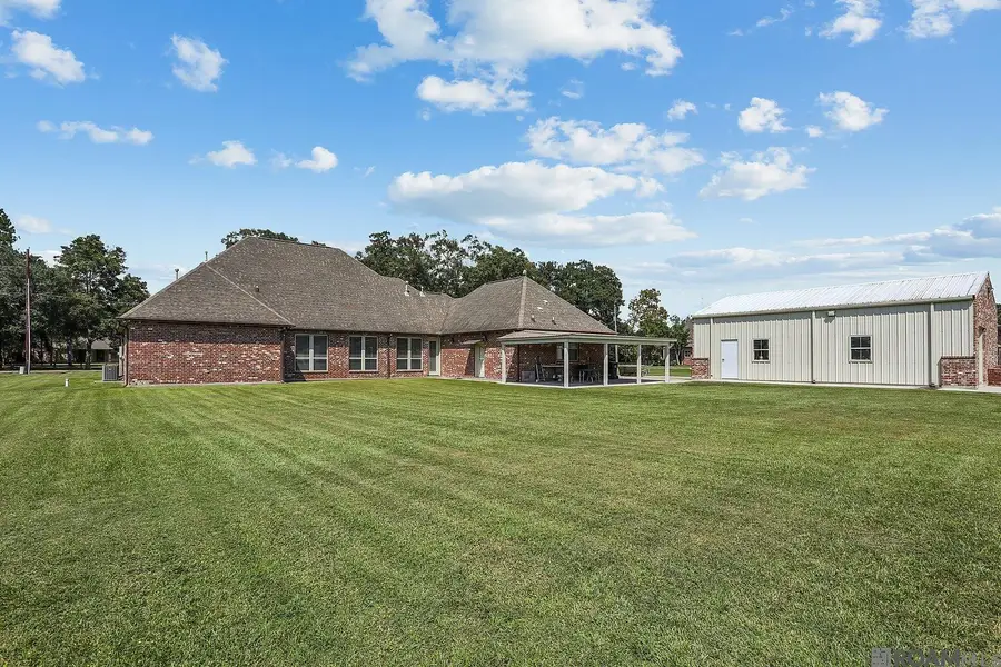 42439 Clouatre Rd, Gonzales, LA 70737 - Image #2