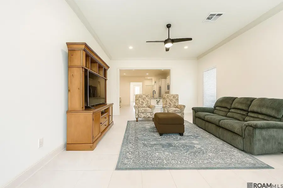 16103 Knoll Creek Ave, Baton Rouge, LA 70817 - Image #2