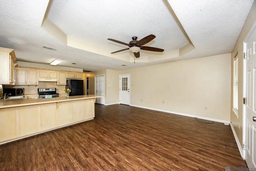 1435 30th St, Baton Rouge, LA 70802 - Image #2