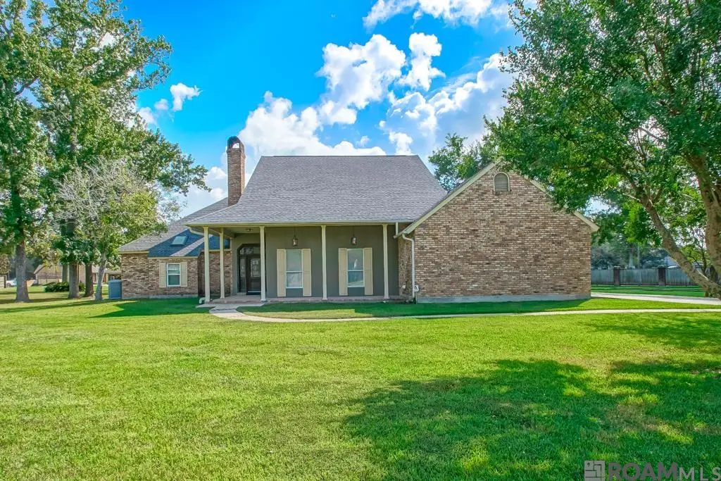 1930 S Houmas Ave, Gonzales, LA 70737 - Image #1