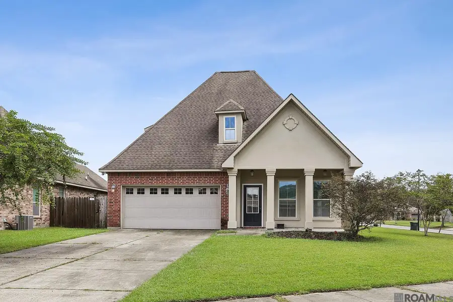 17004 Sills Dr, Prairieville, LA 70769 - Image #2