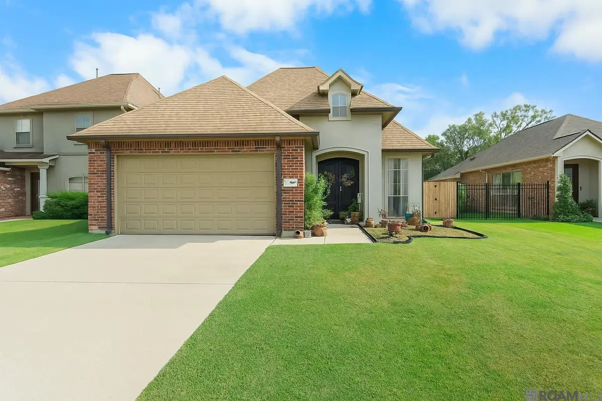 15940 Belle Angela Ave, Baton Rouge, LA 70817 - Image #1