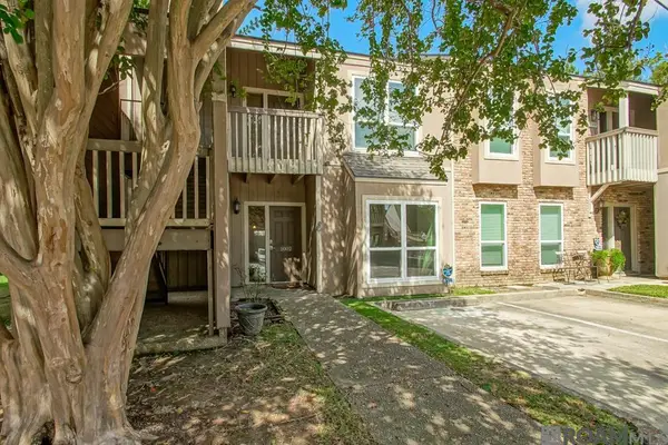 8155 Jefferson Hwy #1002, Baton Rouge, LA 70809