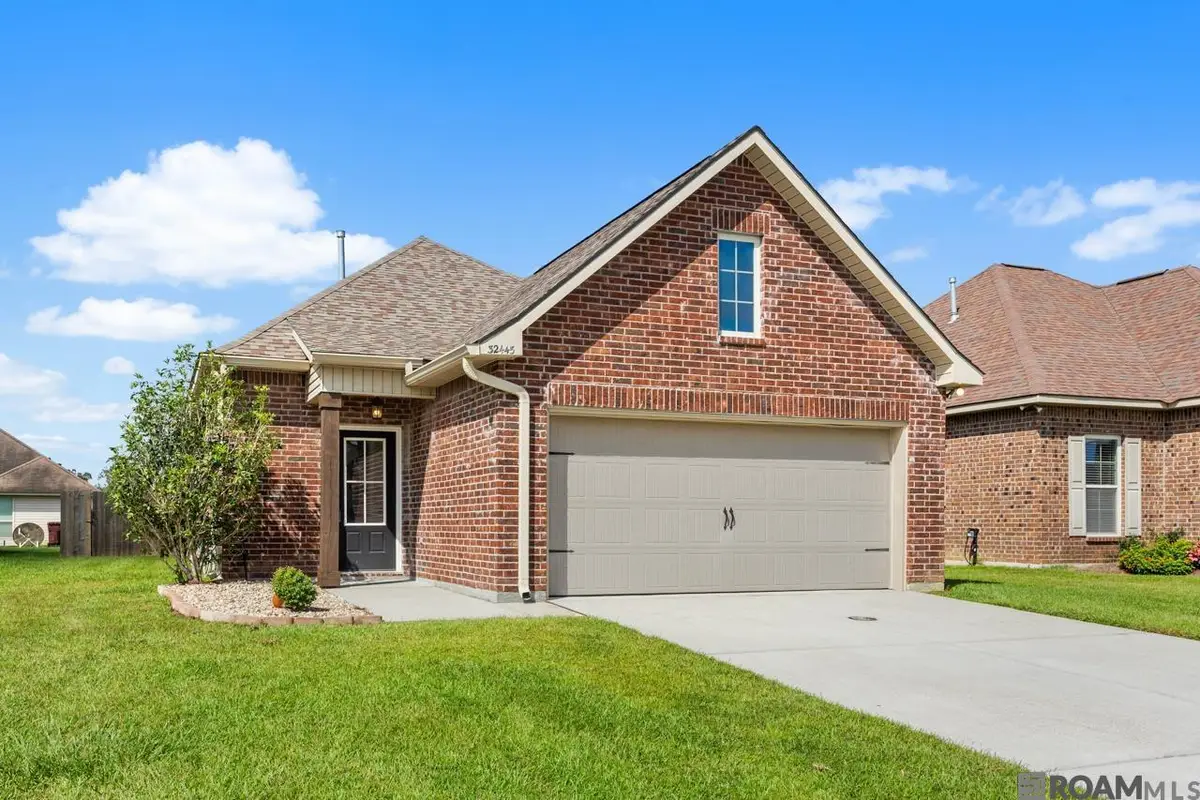32445 Curtis Cove Ln, Denham Springs, LA 70706 - Image #1