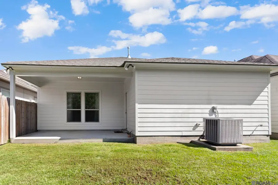 6613 Silver Oak Dr, Baton Rouge, LA 70817 - Image #2