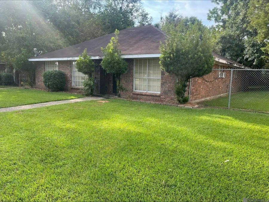 1019 E Palmview St, Gonzales, LA 70737 - Image #2