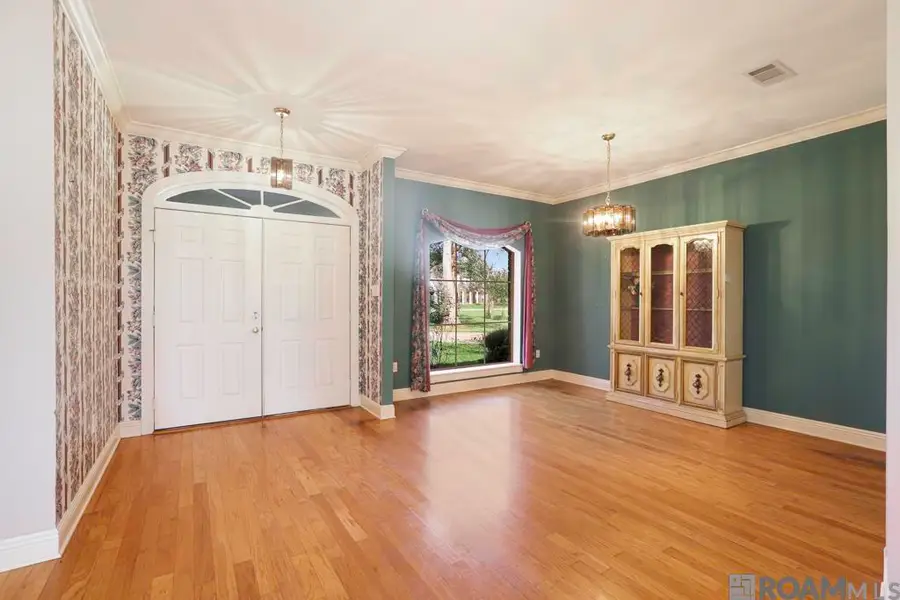 1227 E Eva St, Gonzales, LA 70737 - Image #3