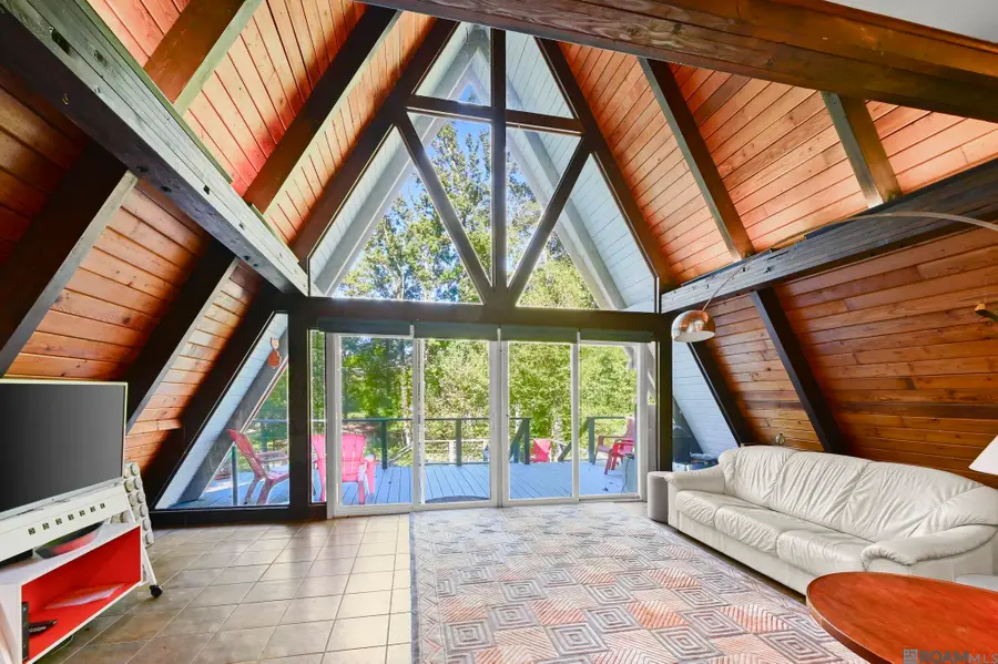 12485 Dogwood Rd, Saint Francisville, LA 70775 - Image #2