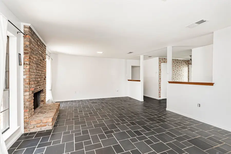 12006 Towering Oaks Dr, Oak Hills Place, LA 70810 - Image #3