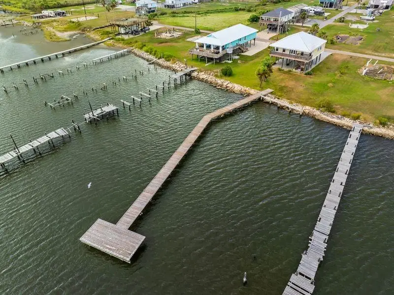 227 West Central Avenue, Grand Isle, LA 70358 - #3