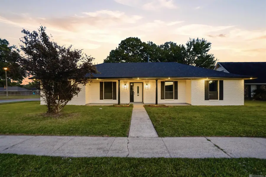 5613 S Allegheny Ct, Baton Rouge, LA 70817 - Image #2