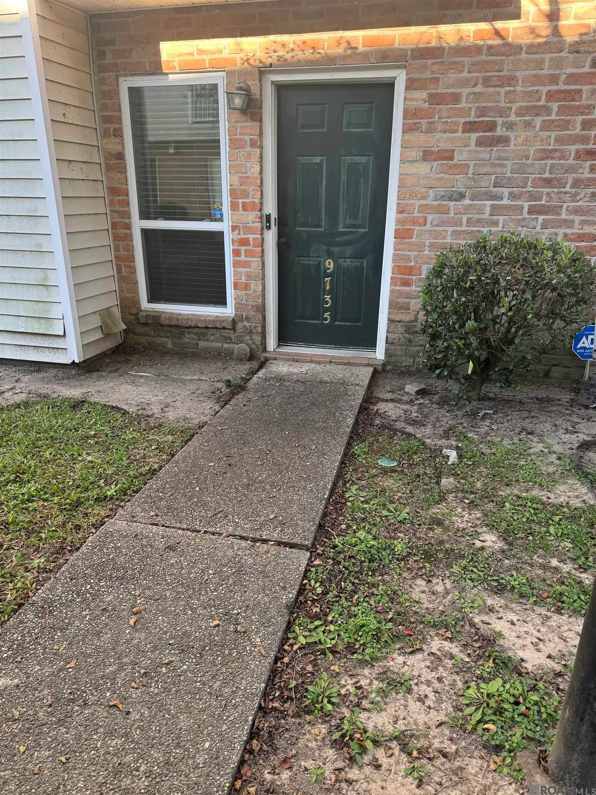 9735 Siegen Ln, Village Saint George, LA 70810 - Image #1