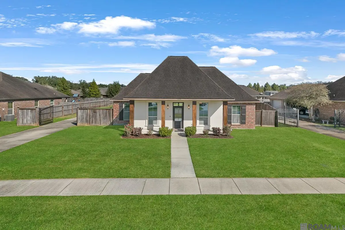 10139 Autumn Ct, Denham Springs, LA 70726 - Image #1