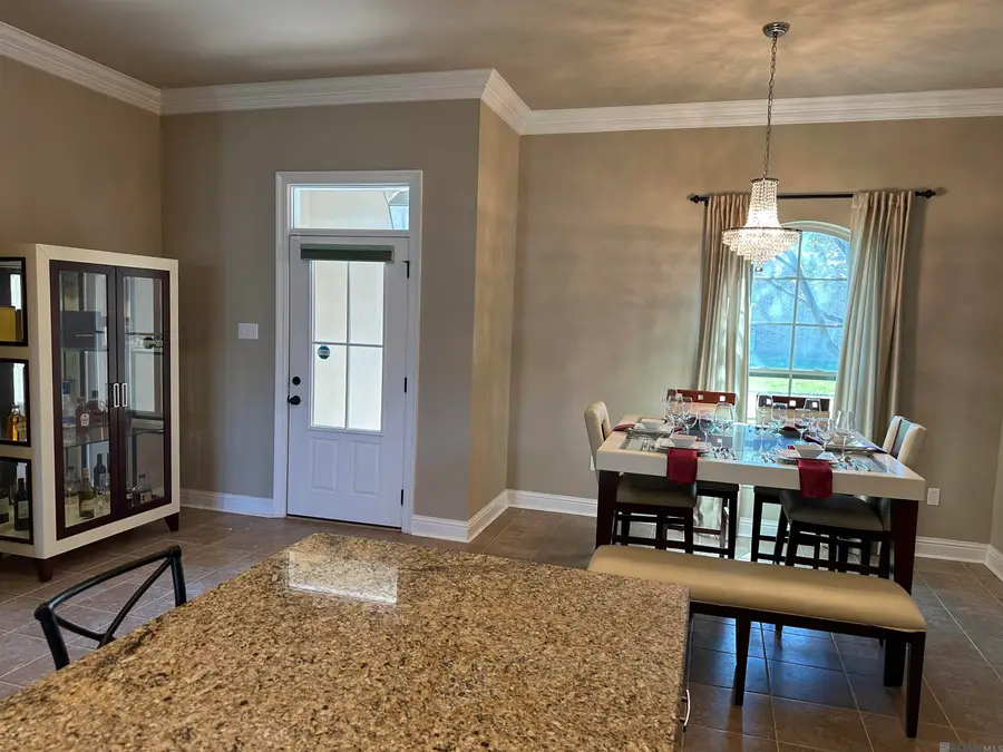 39312 Saint Charles Ave, Gonzales, LA 70737 - Image #2