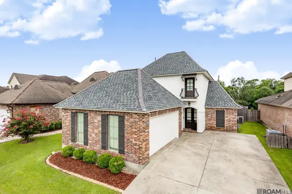 18213 Vis-a-vis Ave, Saint George, LA 70817