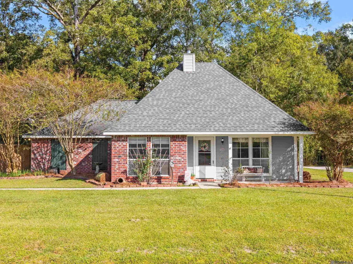 32606 Madeline Dr, Denham Springs, LA 70706 - Image #1