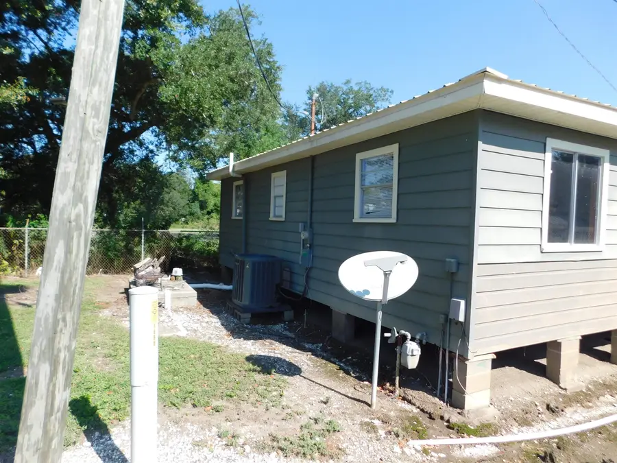 168 W 182nd Place, Galliano, LA 70354 - #2