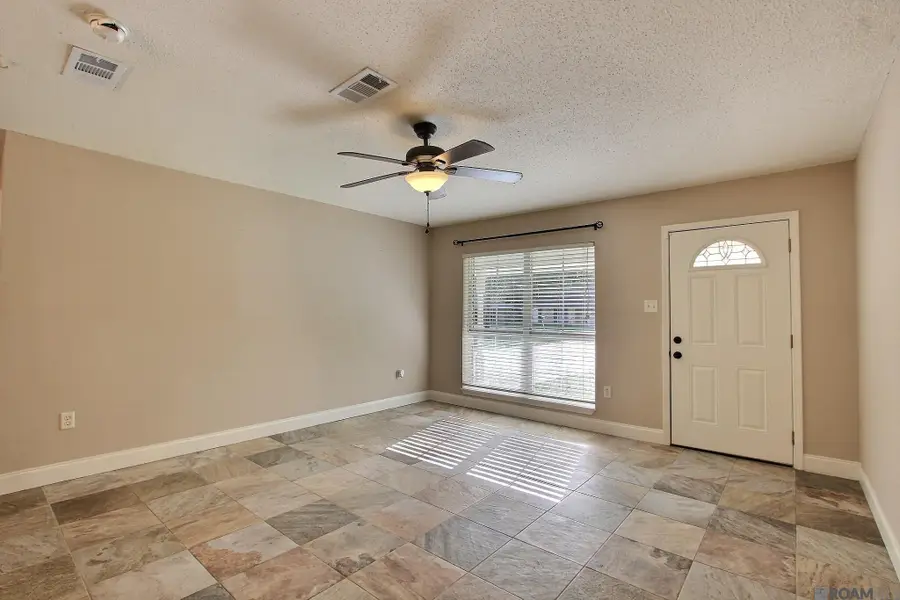 5356 Goodland Dr, Greenwell Springs, LA 70739 - Image #3