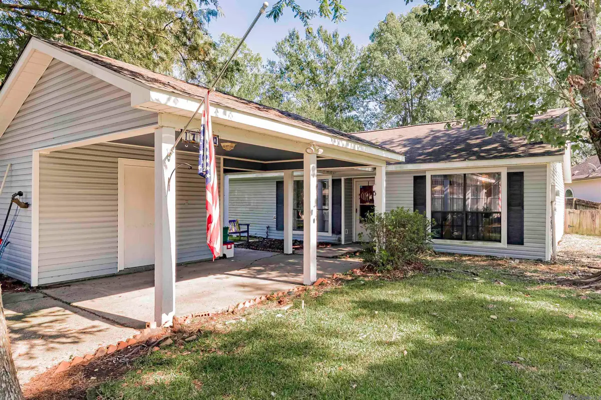 17120 Willow Oak Aly, Prairieville, LA 70769 - Image #1