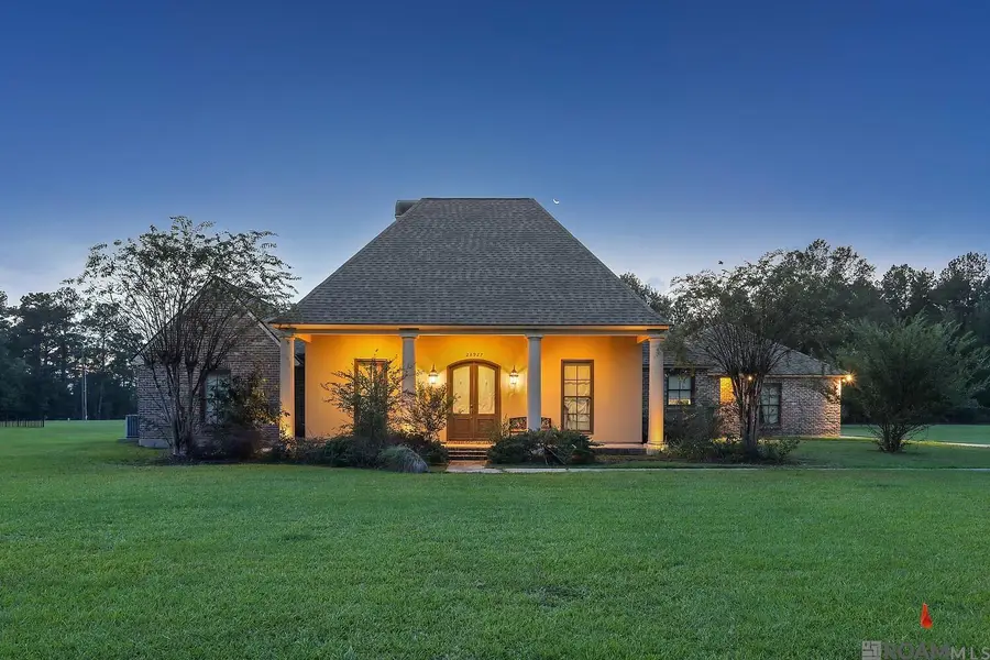 28927 Nottaway Dr, Livingston, LA 70754 - Image #2