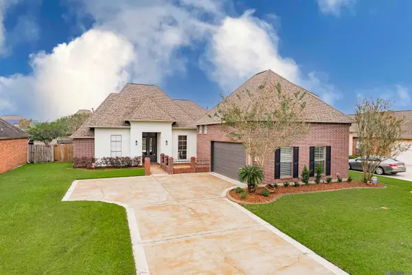 11447 Lemonwood Dr, Denham Springs, LA 70726