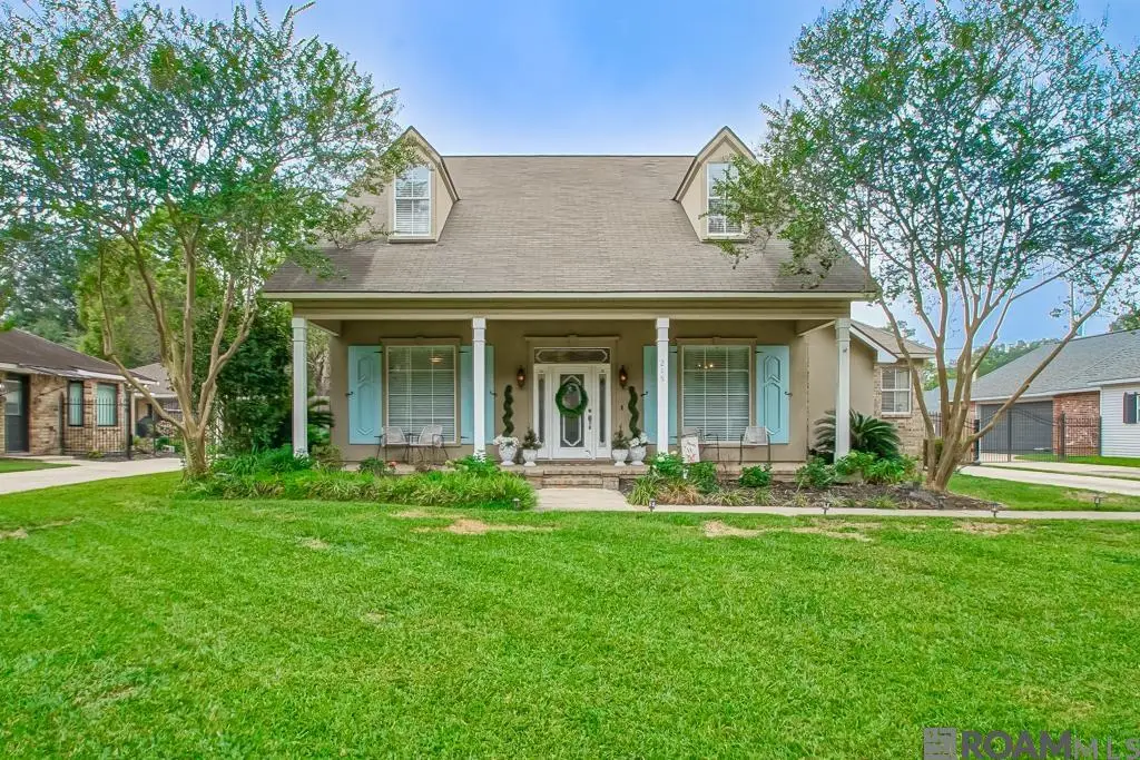 215 Wylie Dr, Baton Rouge, LA 70808 - Image #1