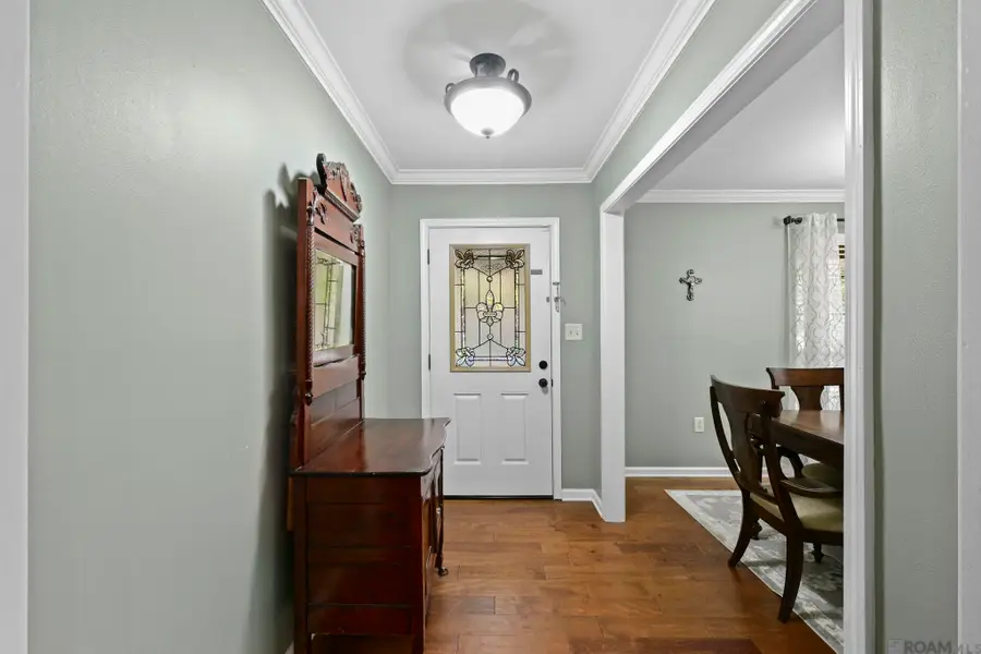 2125 San Clemente Dr, Baton Rouge, LA 70815 - Image #2