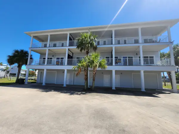 411 Admiral Craik Dr #7, Grand Isle, LA 70358