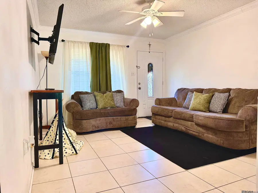 7672 Sumrall, Baton Rouge, LA 70812 - Image #2