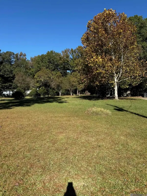 12323 Hooper Rd, Baton Rouge, LA 70818