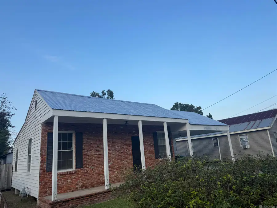 57830 Trosclair St, Plaquemine, LA 70764 - Image #2
