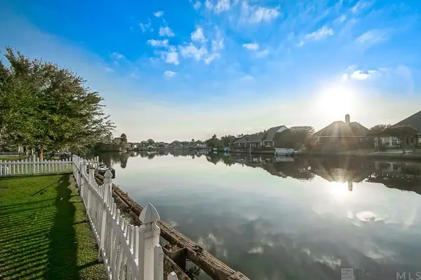 18733 W Lake Terrace Dr, Baton Rouge, LA 70817