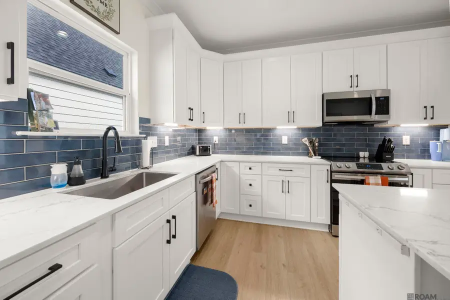 810 S Audubon Place Ave, Gonzales, LA 70737 - Image #2