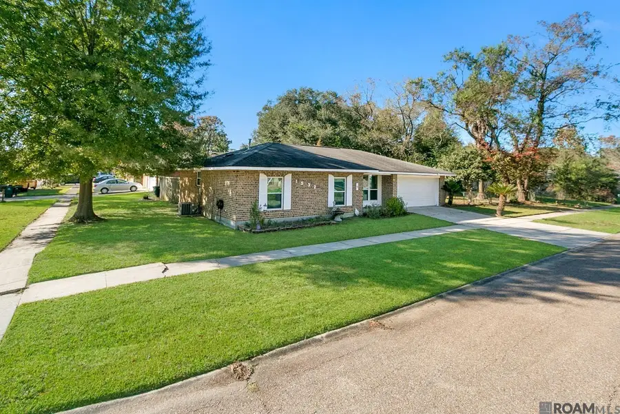 1532 Outrigger Dr, Baton Rouge, LA 70816 - Image #2