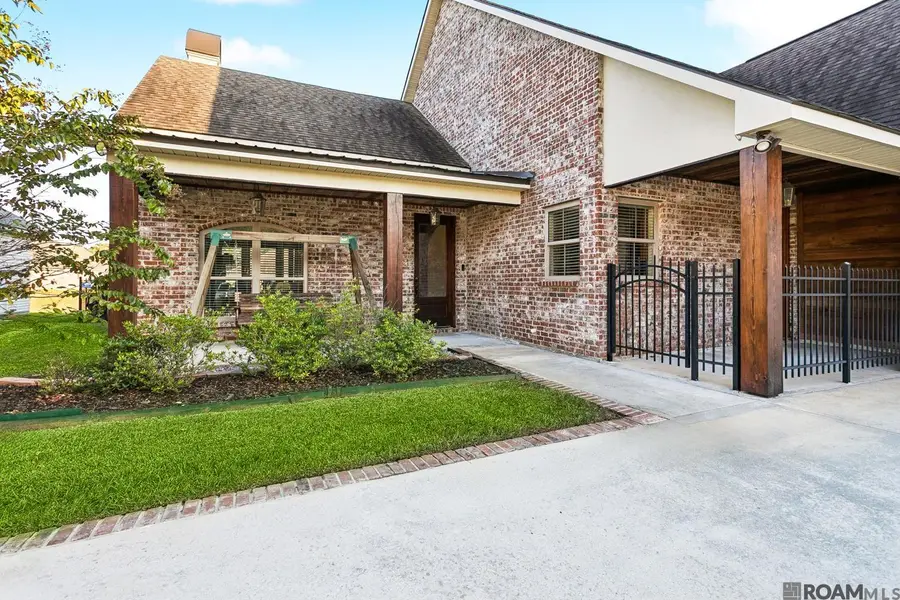 21478 Yellowfin Dr, Springfield, LA 70462 - Image #2